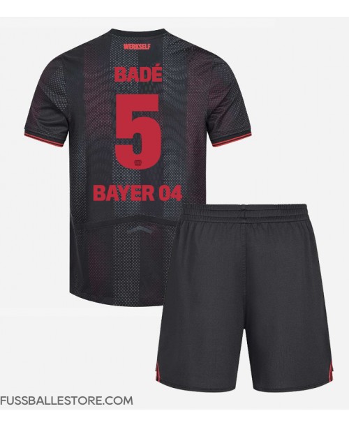 Günstige Bayer Leverkusen Loic Bade #5 Heimtrikotsatz Kinder 2025-26 Kurzarm (+ Kurze Hosen) Günstige Bayer Leverkusen Loic Bade #5 Heimtrikotsatz Kinder 2025-26 Kurzarm (+ Kurze Hosen)